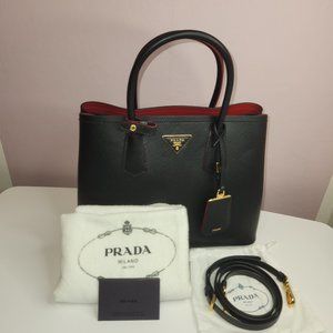 Prada 2 way Bag in Saffiano Leather